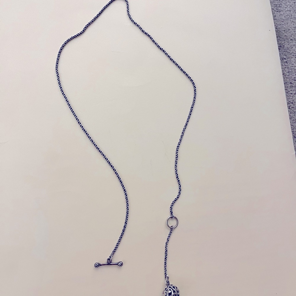 Silver Silpada necklace